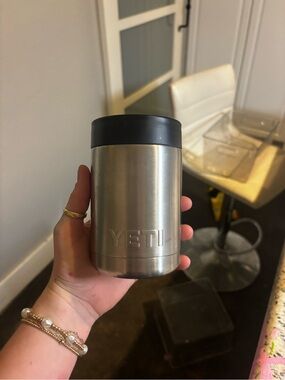 Yeti Portable Can Insulator